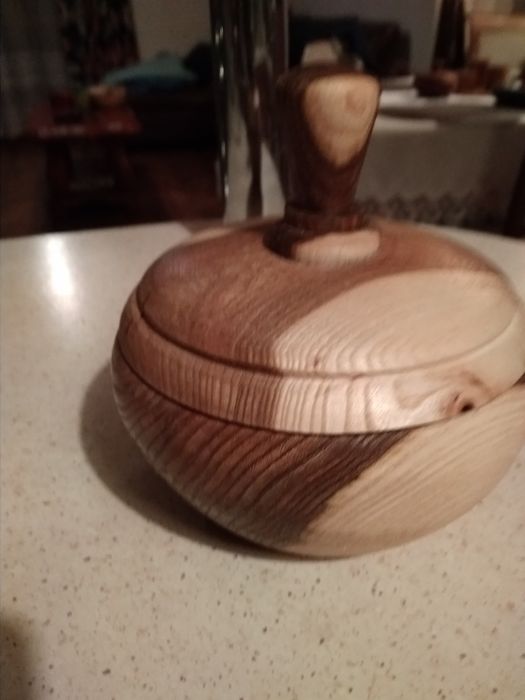 cukiernica naczynie drewniane