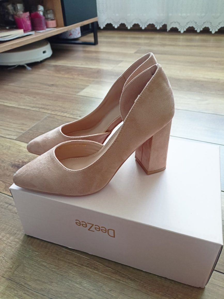 Buty damskie beżowe DeeZee