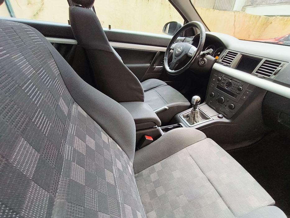Opel Vectra 1.9 GTC Plus 150cv apenas 200 mil kms
