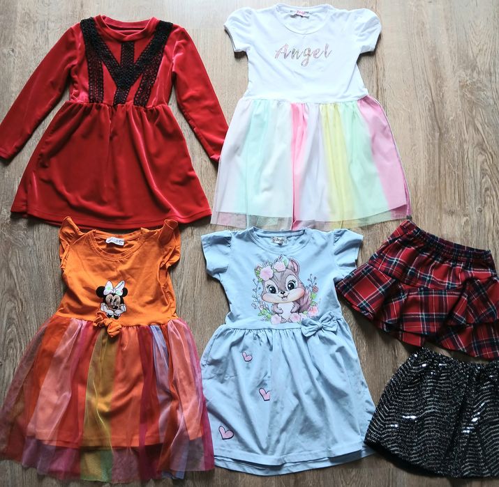 Zestaw sukienek r.110