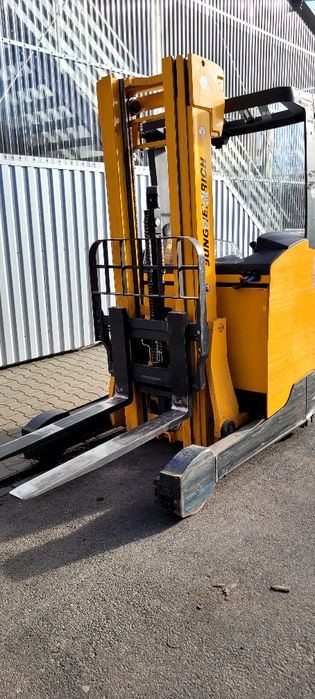 Wózek widłowy elektryczny Etv214 Jungheinrich. UDT 09.2026r.