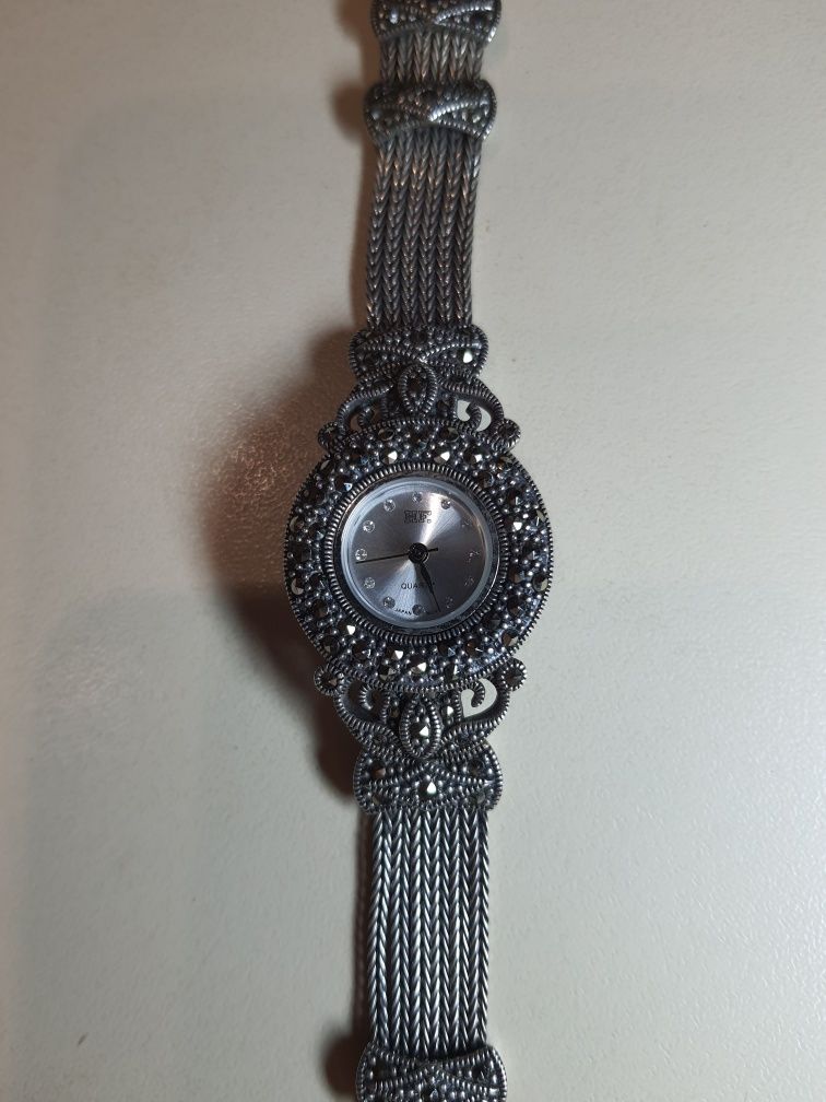 серебряные часы " HF "  от знаменитого ювелирного дома