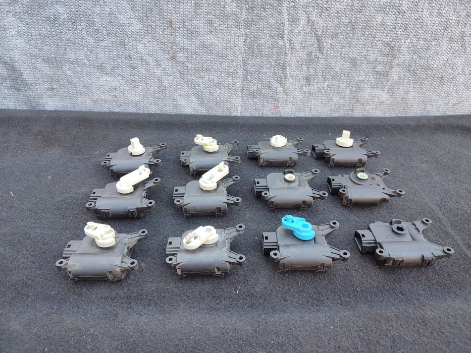 Моторчик заслонки пічки Пассат Б6 Б7 Октавія А5 Гольф 6 Заслонка печки