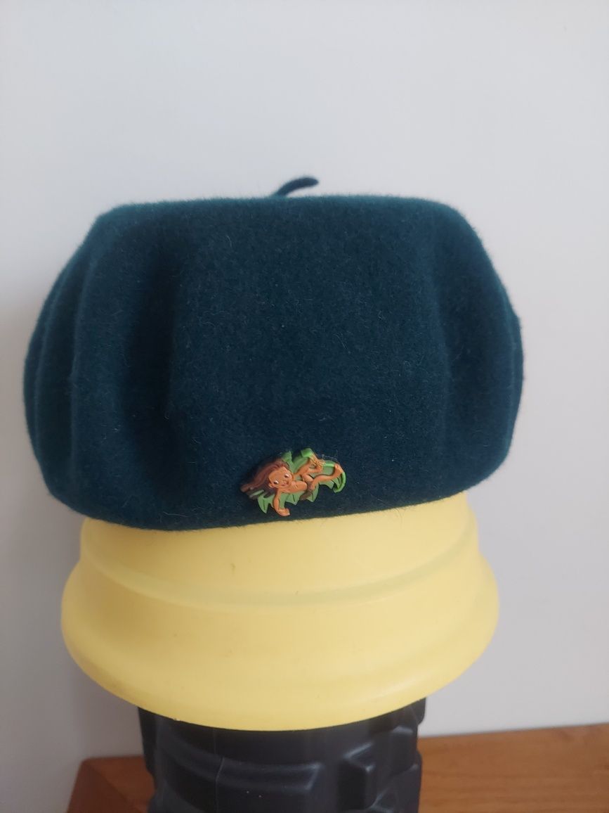 Nowy, stylowy beret dziecięcy zielen butelkowa wełna extra 100%