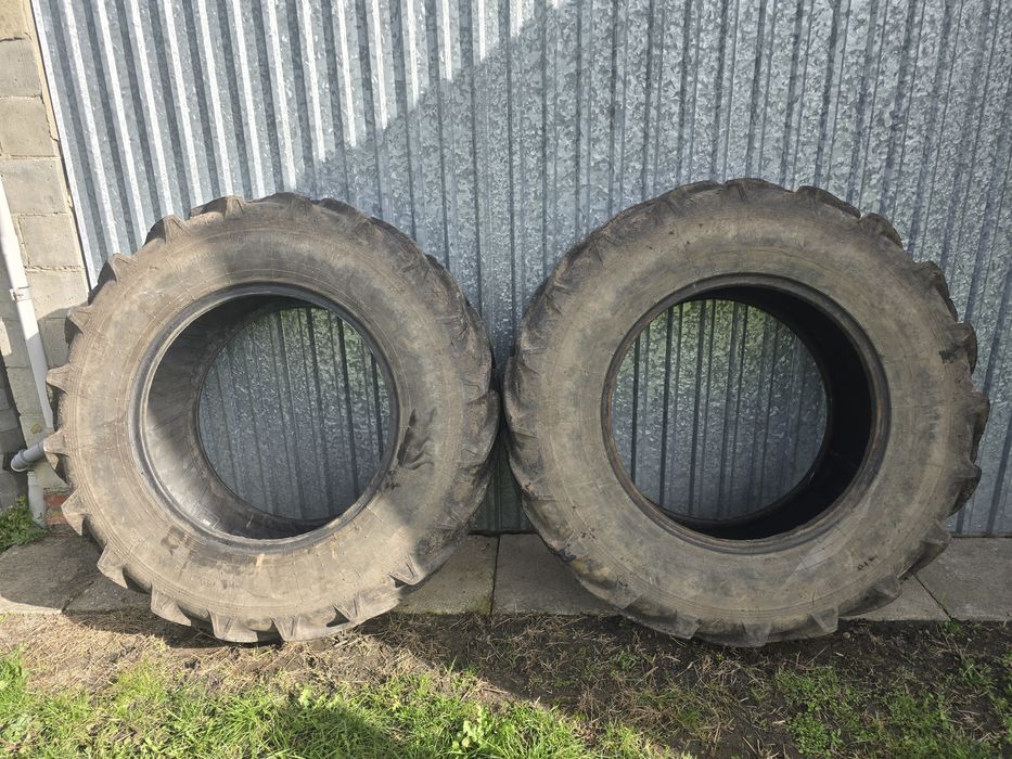 Opony  16.9 R 30