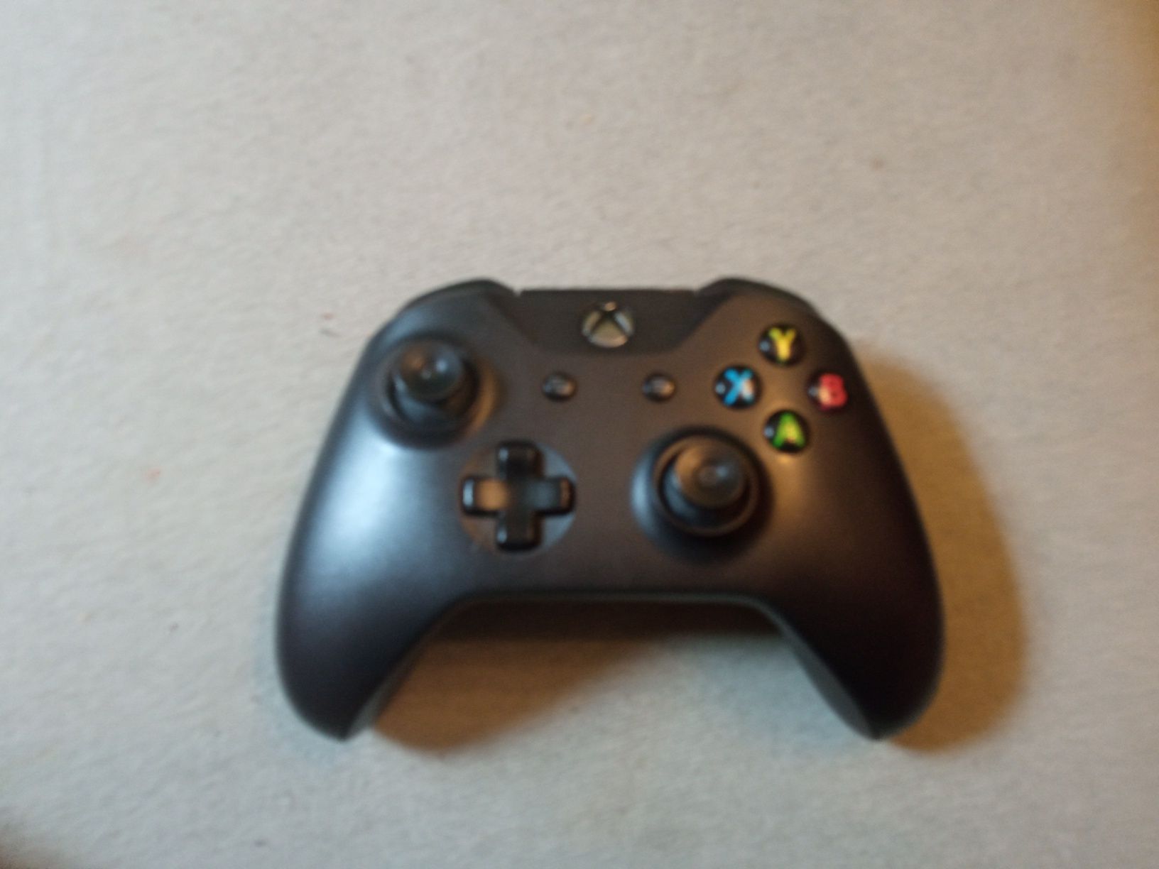 Xbox one 500G stan lekko używany