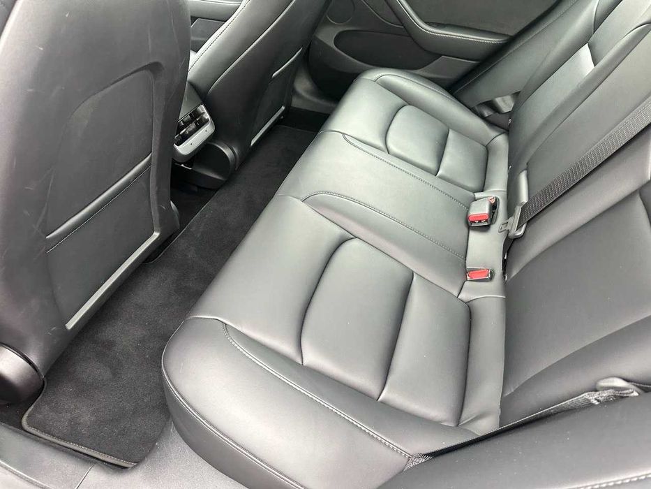 продам Tesla 3 2023