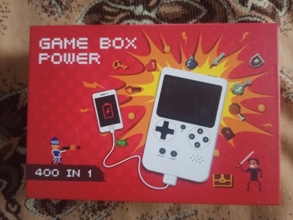 Игровая мини-консоль 400 в 1 и павербанк 10 000 mah