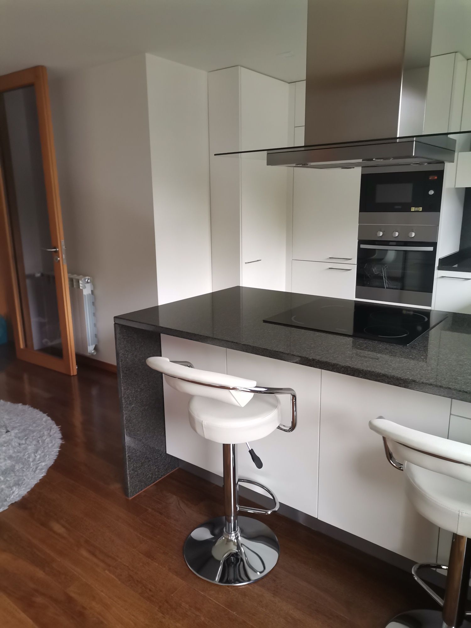2 Bancos de balcão