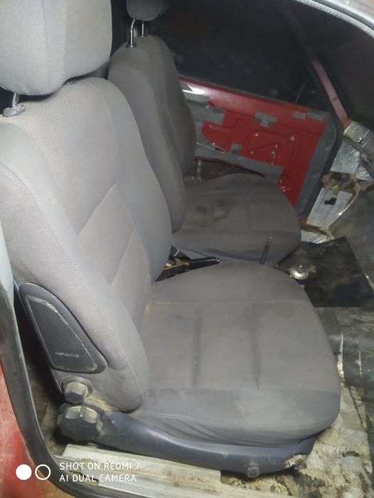 Розбираю Москвич 2141