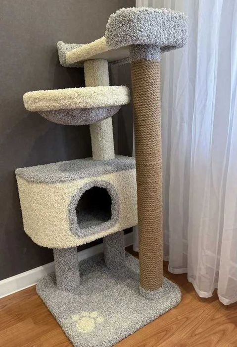 Когтеточка с домиком для котика