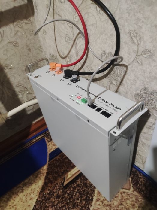 Продам акумулятор на 25, 6 в 200Аг