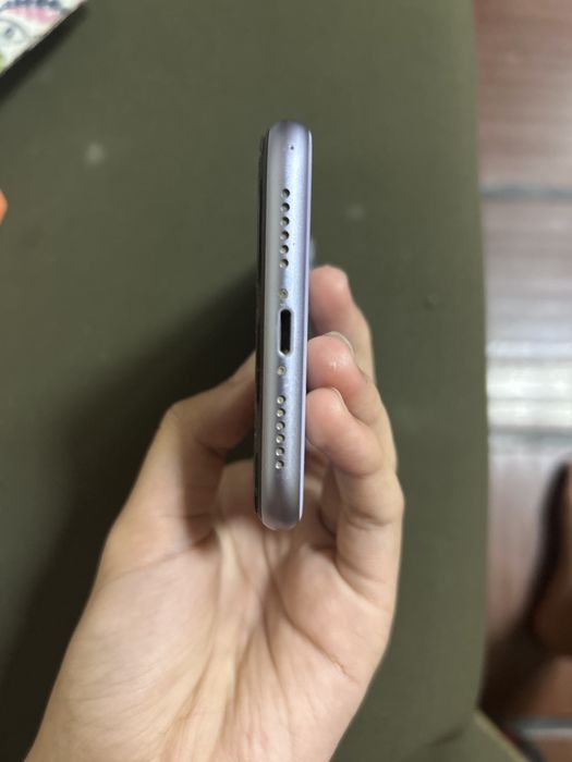 Iphone 11 64 gb ROXO