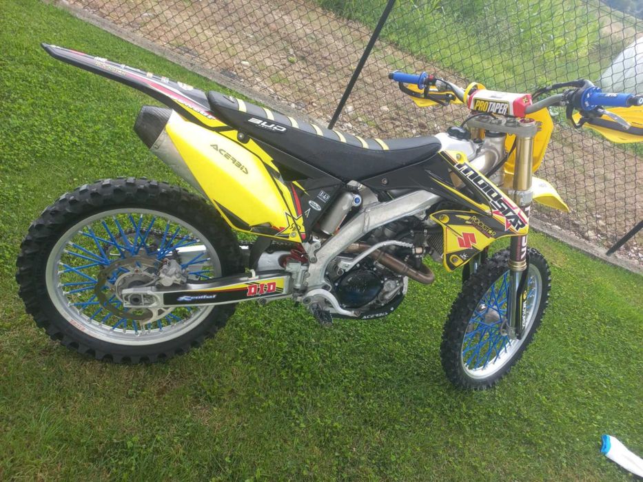 Cross suzuki + strój