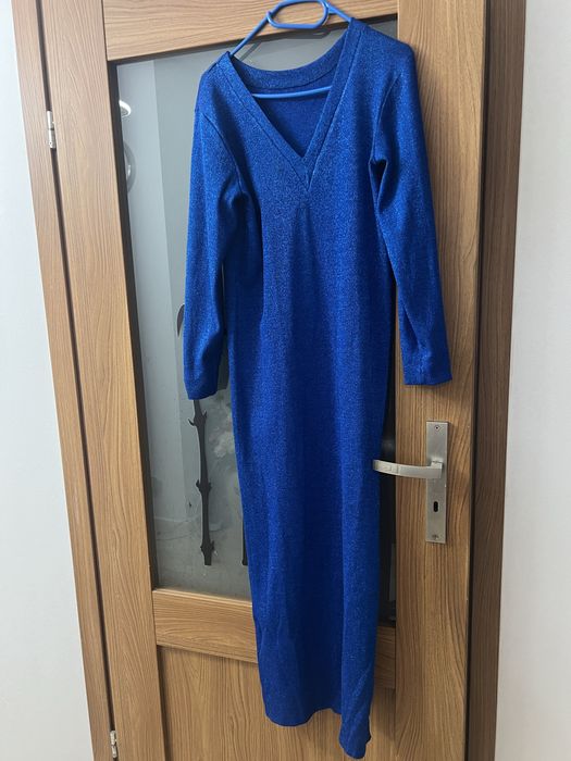 Sukienka dzianinowa blekitna