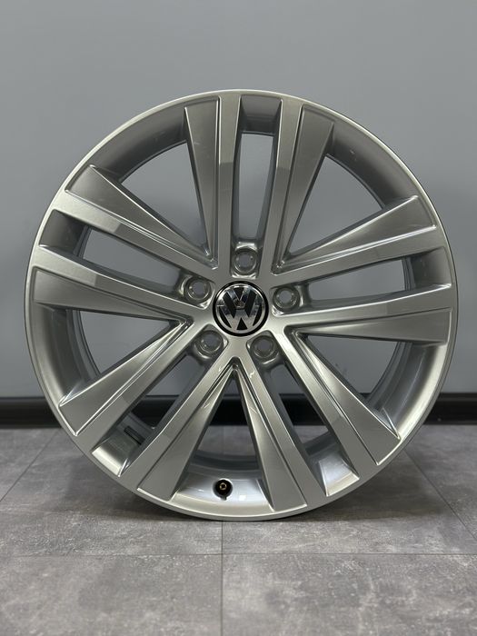 Оригінальні диски Volkswagen Sharan 5x112 R17. 7N0601025F