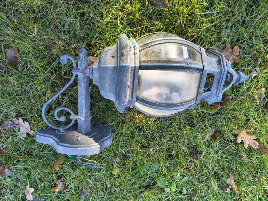 Sprzedam piękną zabytkowa lampę metalowa kinkiet duży zdobiony