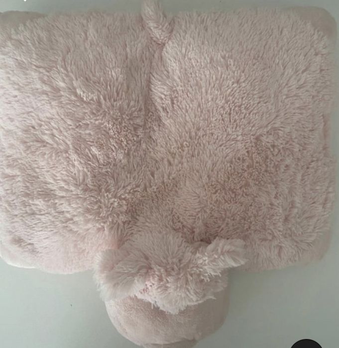 Porquinho que se pode transformar em almofada