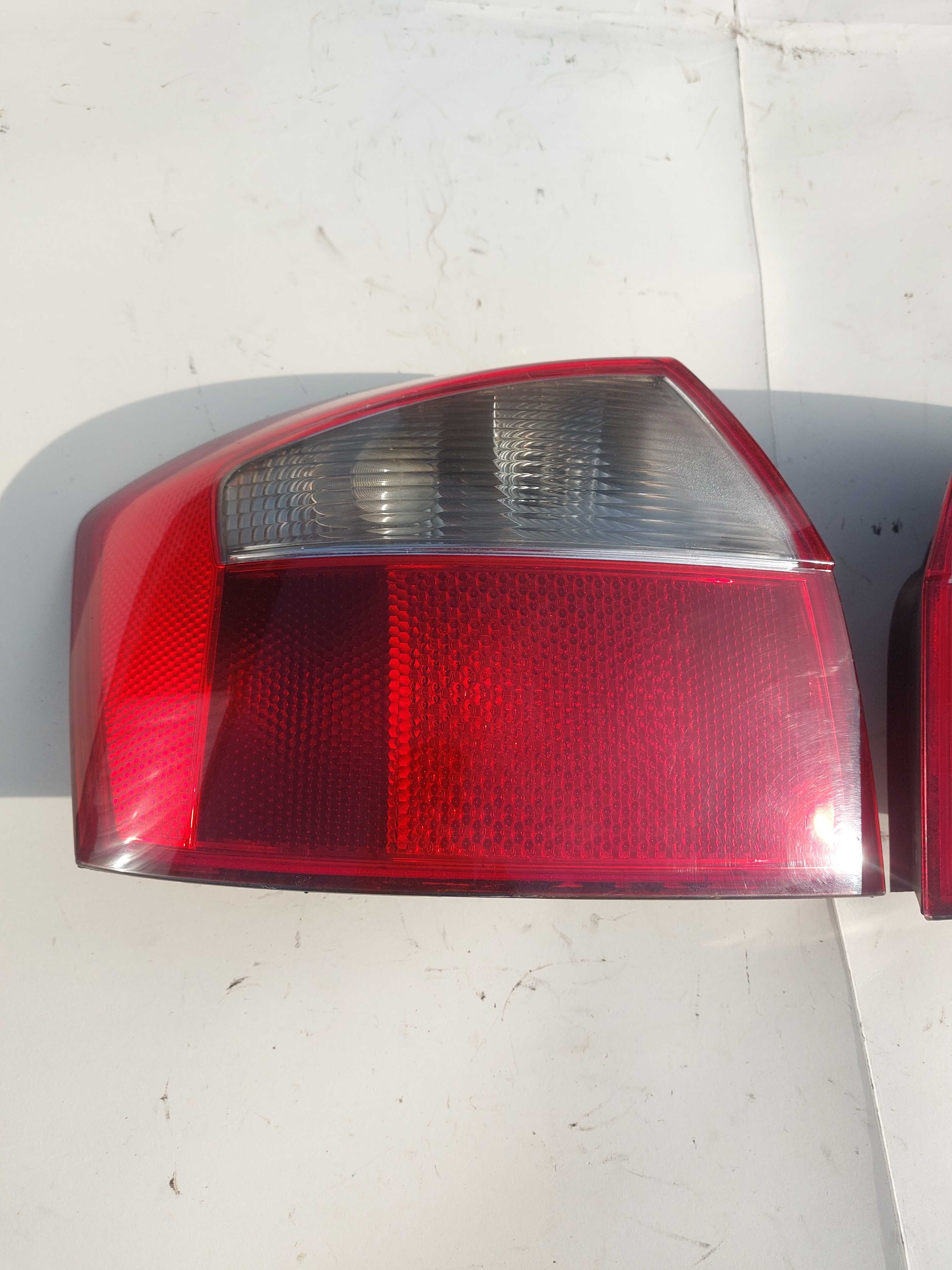 Lampa Lampy tył Lewa Prawa Audi A4 B6 00-04.r Sedan ROG HELLA