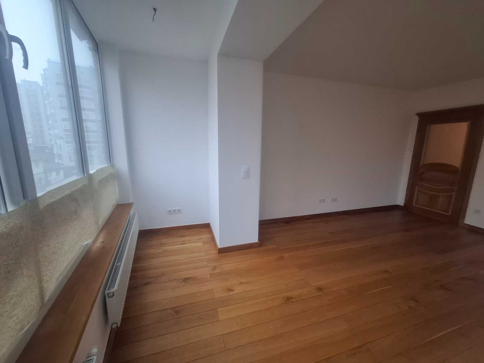 Продається 3к квартира в Центрі міста SL