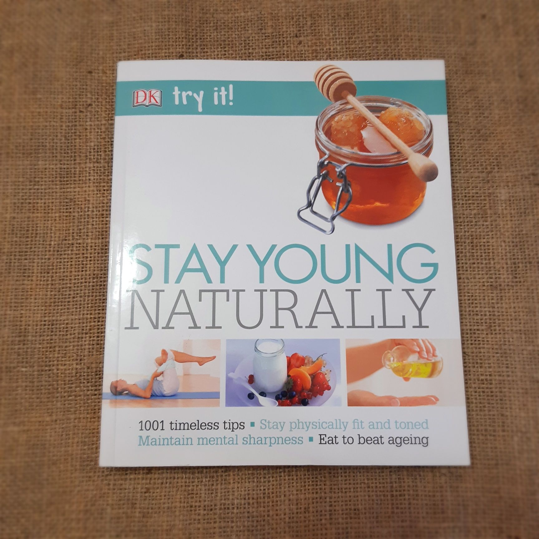 Stay young naturally. Книга на английском языке. Рецепты здоровья