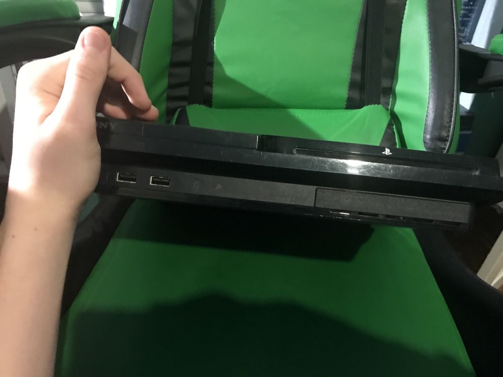 Ps3 z 100 grami i pełne okablowanie +2 pady