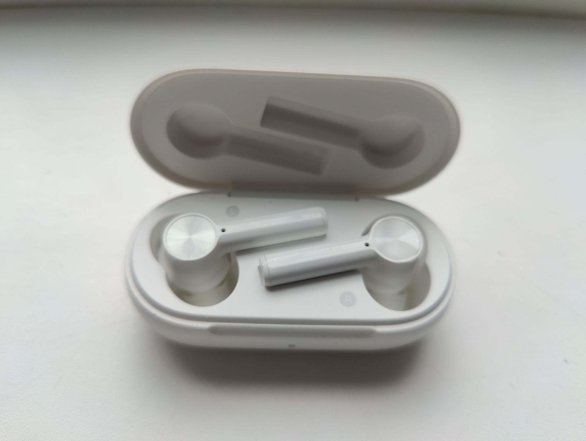 Навушники OnePlus Buds Z E502A White