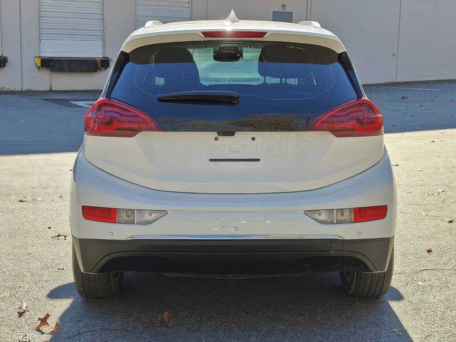 Chevrolet Bolt      2021