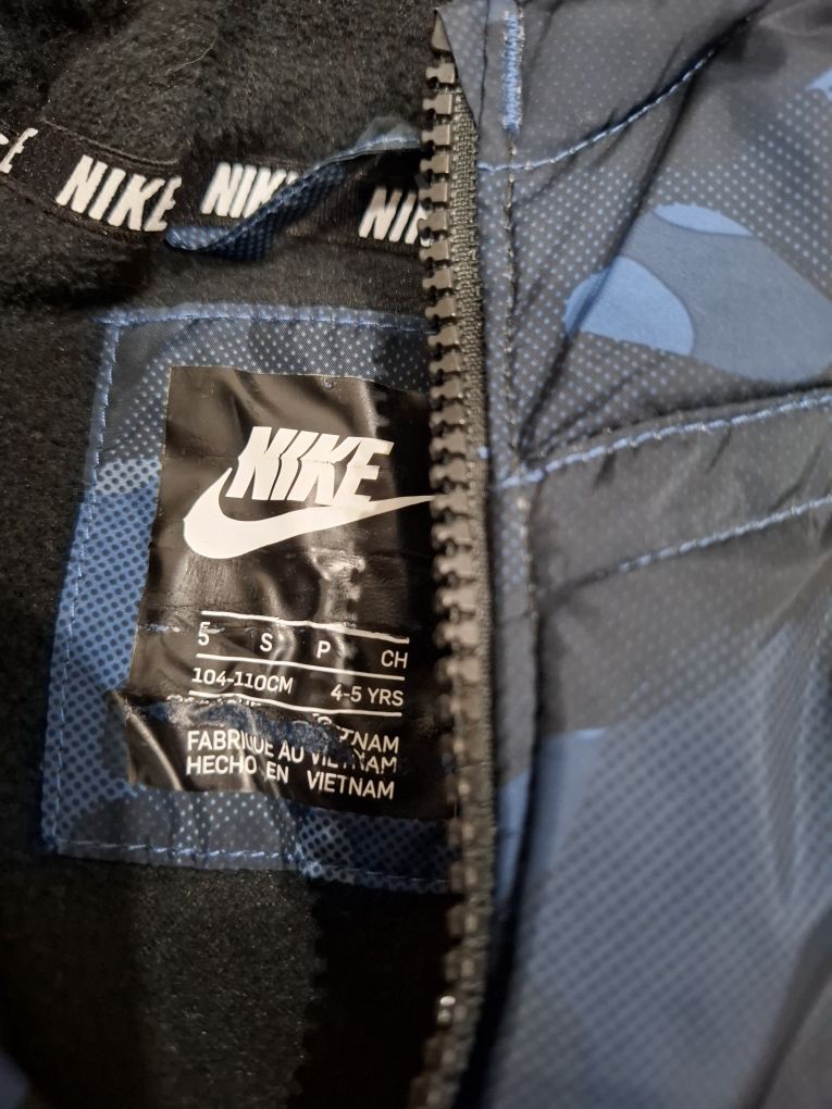 Casaco NIKE 4-5 anos