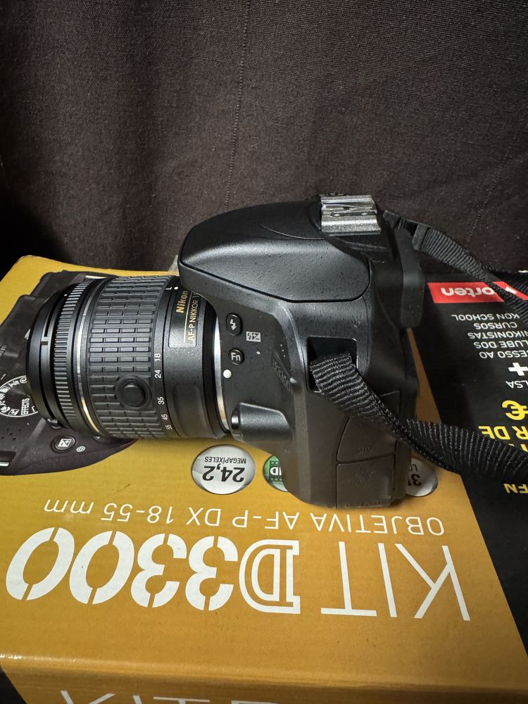 Máquina fotografica Nikon 3300+lente+acessórios