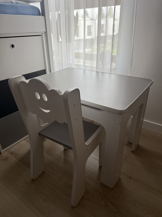 Krzeslo i stolik dzieciecy dla dziecka chmurka