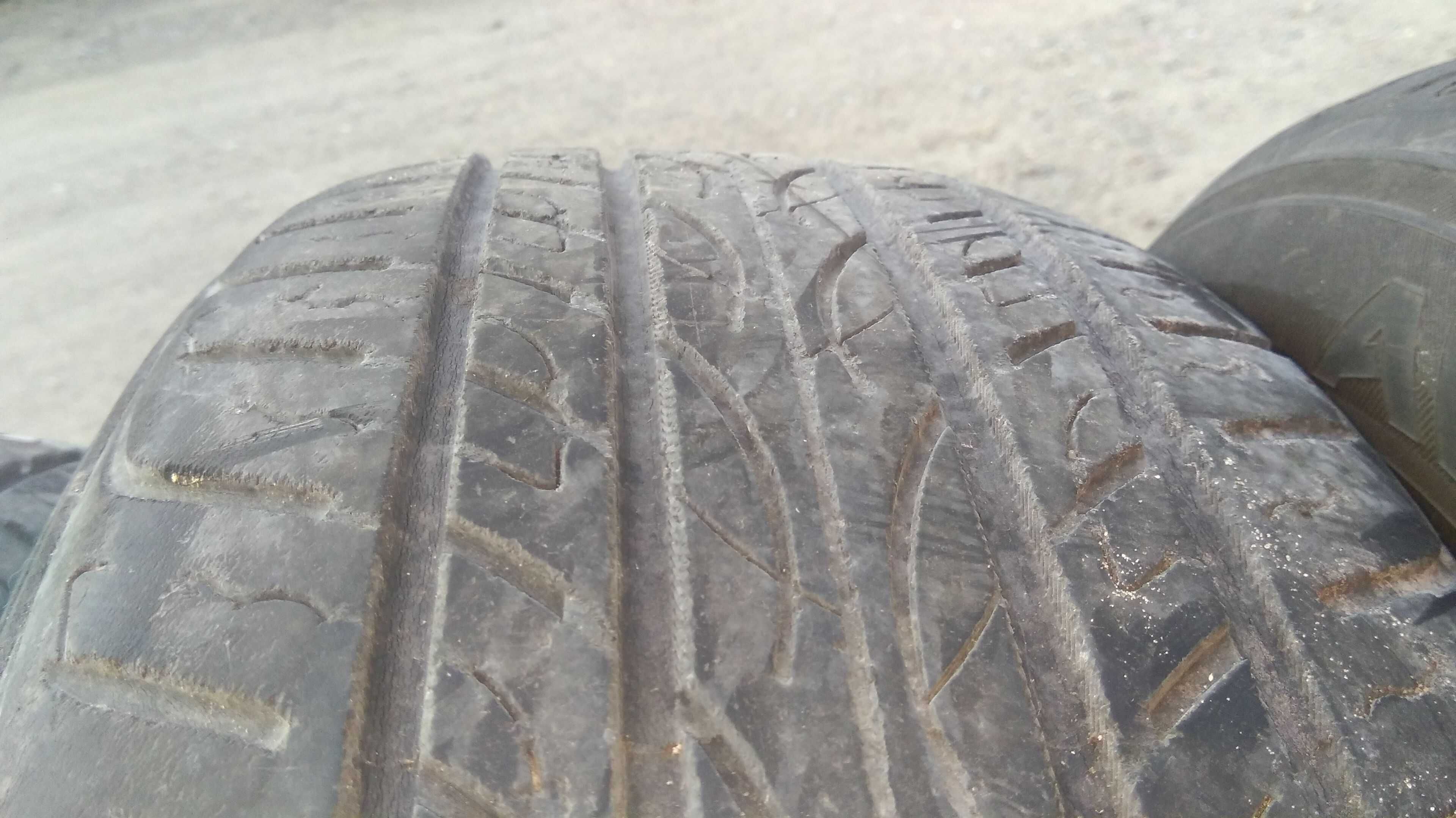 комплект шин Yokohama 215/60 R16