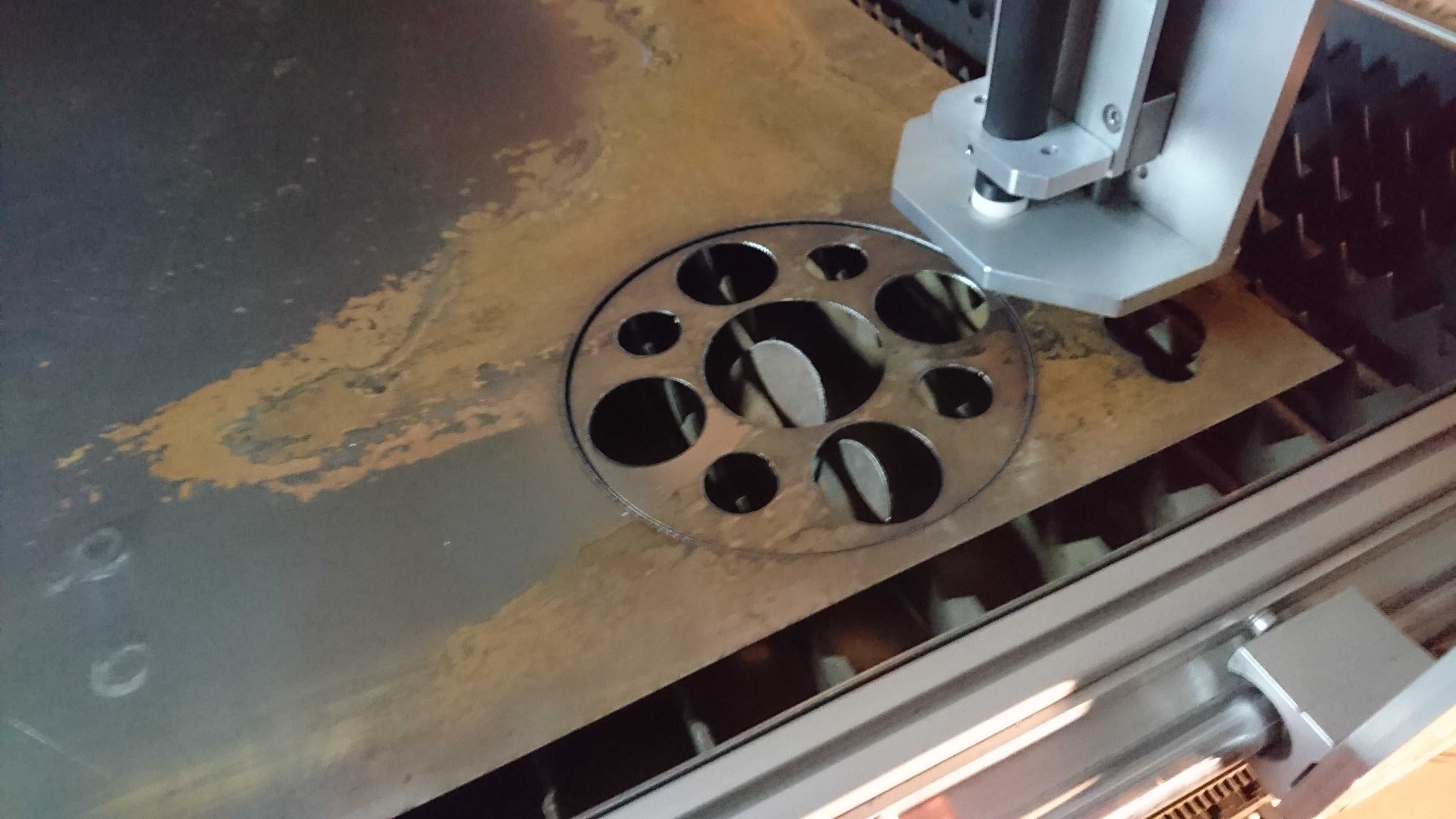 Plazma cnc, Frezarka cnc