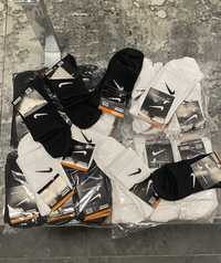 Wysokie Skarpety Nike ( cena za 3 szt ) białe / czarne
