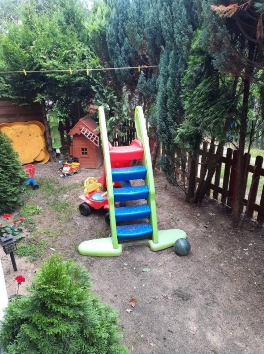 Domek nad jeziorem. Przyjezierze. Ogrodzony. Klimatyzacja