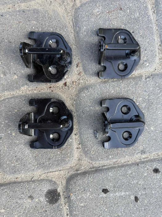 Rygiel drzwi komplet Land Rover Range Rover Evoque L538