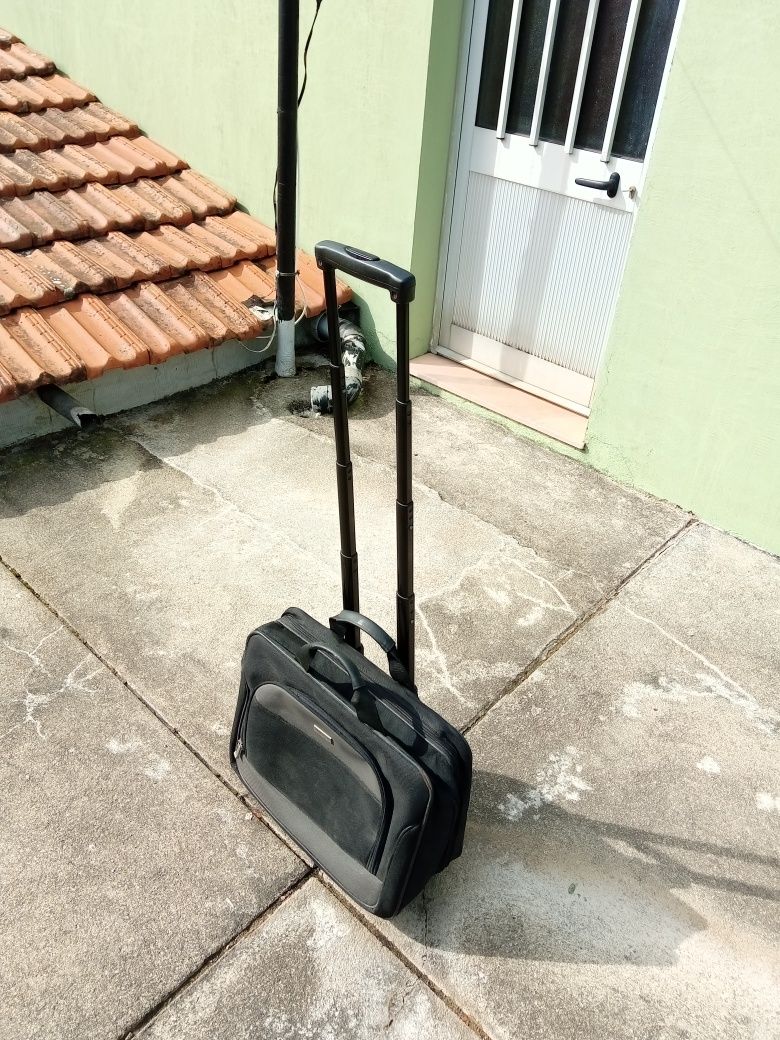 Mala viagem com rodas