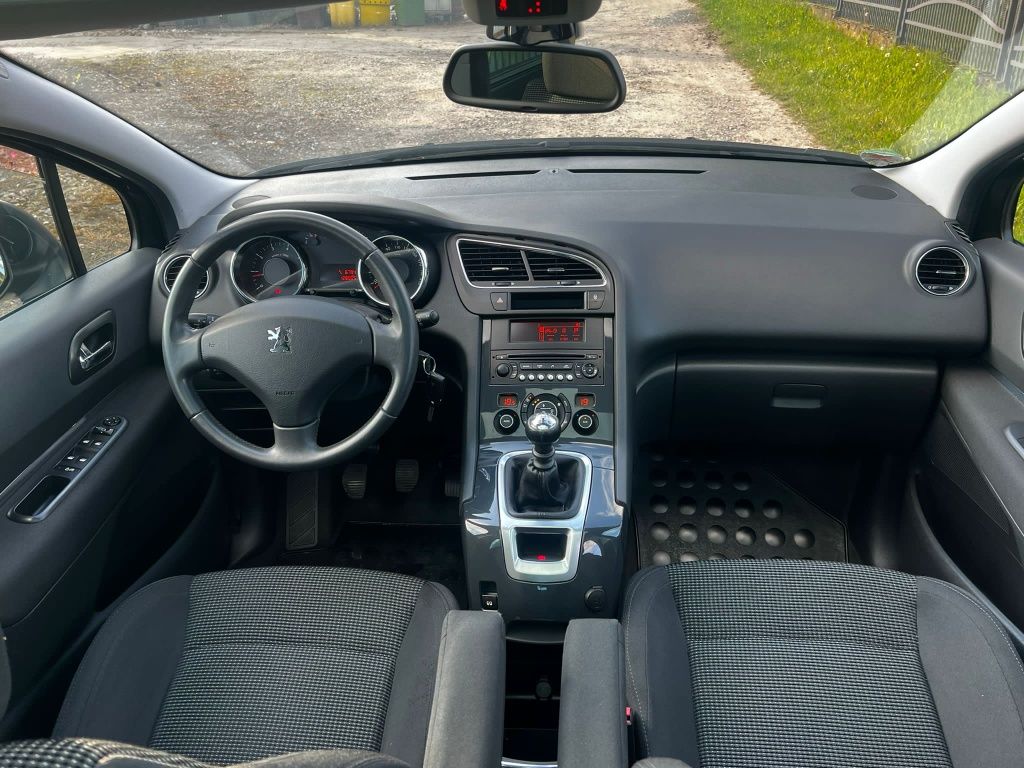 Peugeot 5008 1,6 thp 5 osobowy benzyna