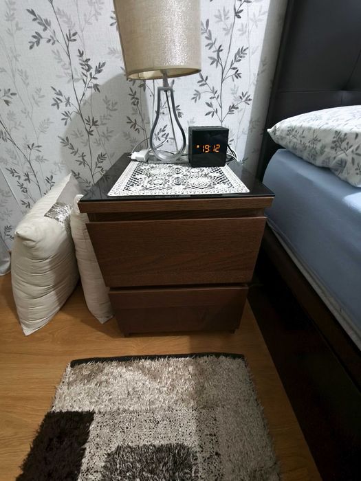 Mesas cabeceira Malm IKEA