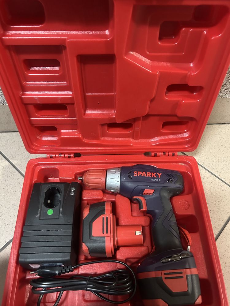 Wkrętarka sparky 12 v