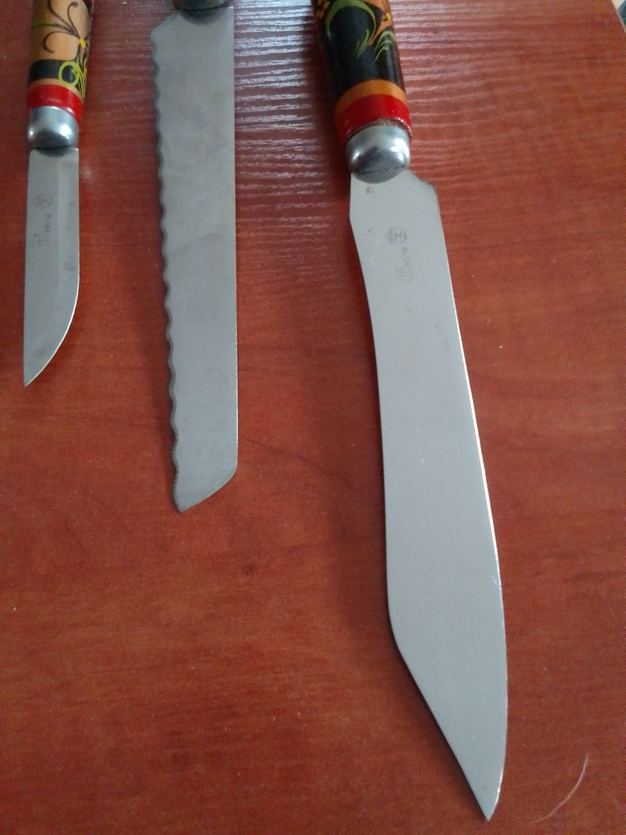 Zestaw starych noży kuchennych