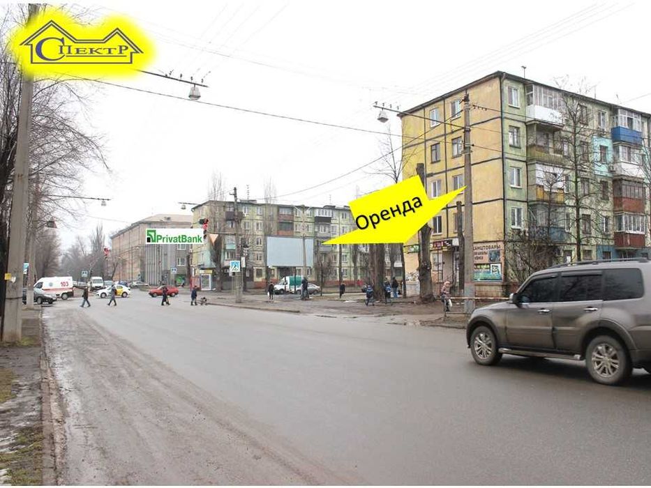 магазин на перехресті червона лінія Віталія  Матусевича 88кв.м.