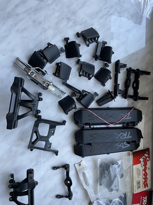 Запчасти,колёса Traxxas Erevo 2.0-1.0