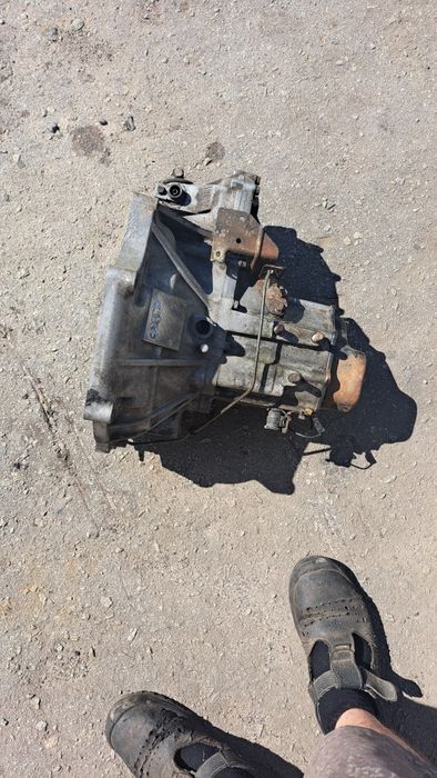 Кпп коробка передач мазда 323 mazda bg 1.6 f