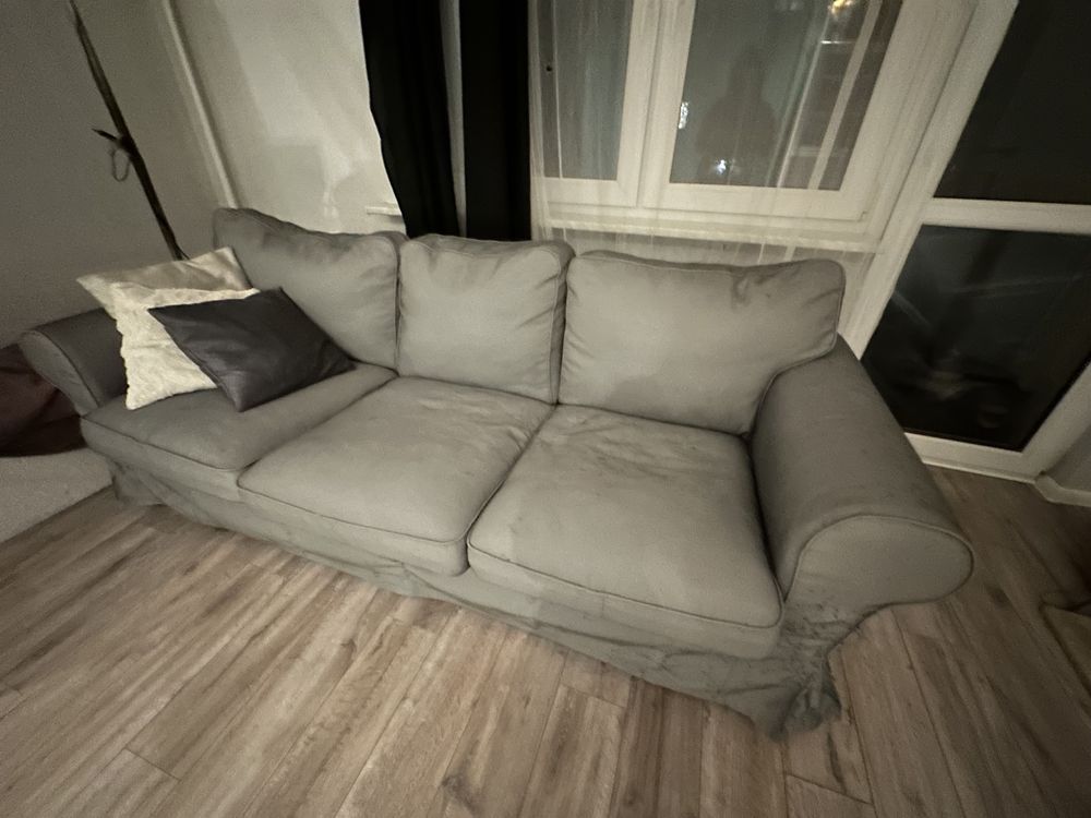 Szara sofa IKEA EKTORP trzyosobowa nierozkladana