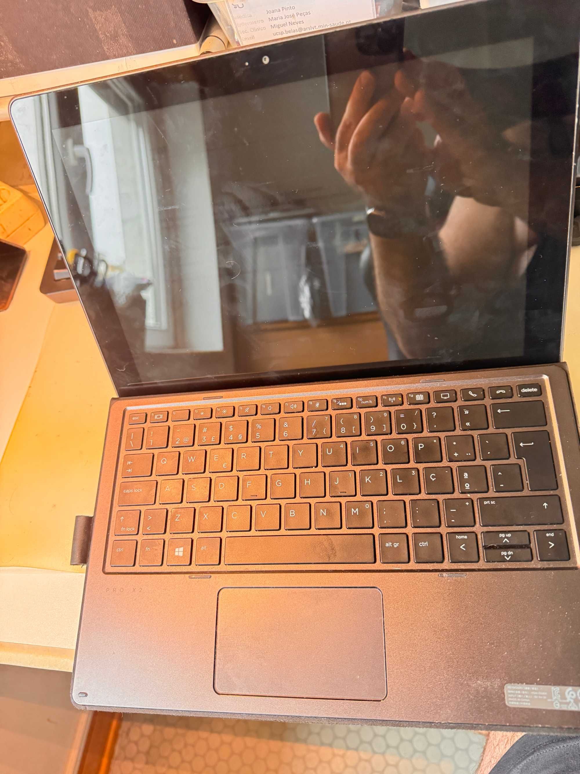 HP PRO x2 620 G2 c/Avaria p/Peças