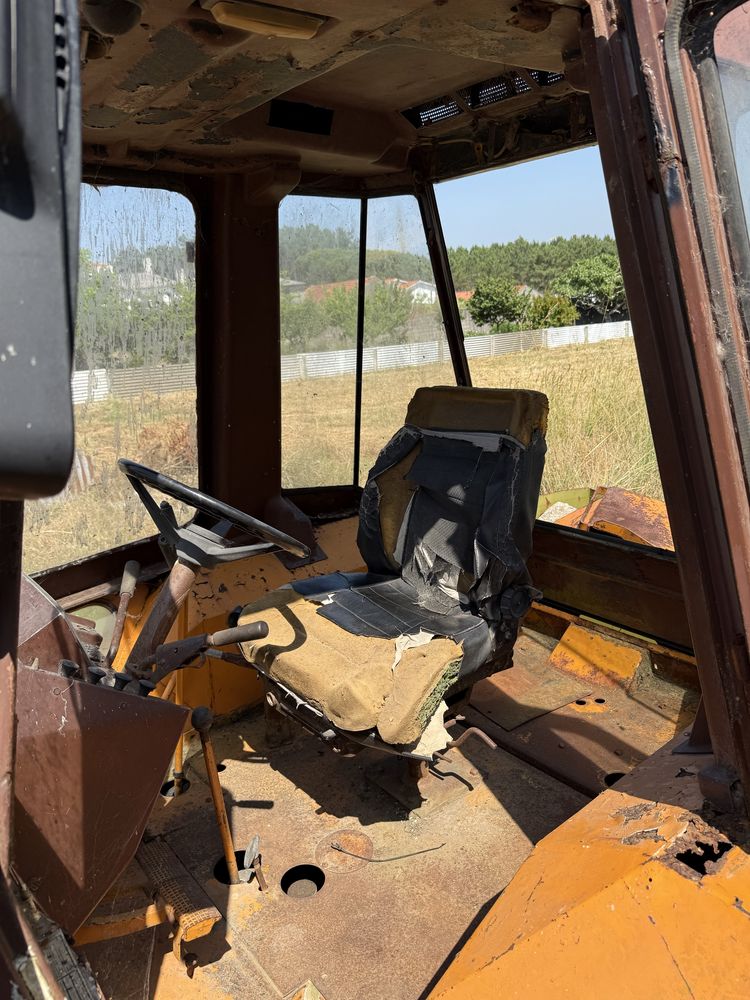 Retroescavadora Case 580G 4x4 Sem Lança