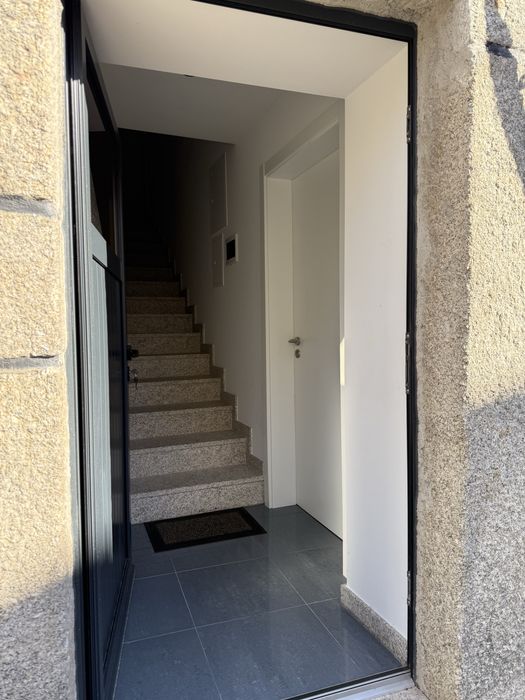 Arrenda-se Apartamento T2 - (todo equipado) Vila da ponte