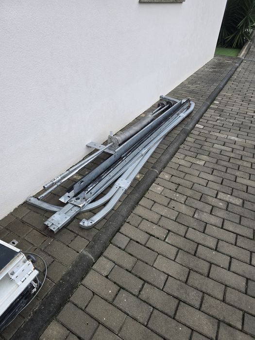 Portão garagem com motor