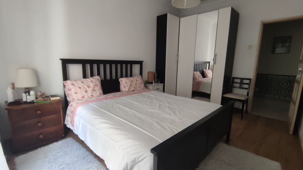 Apartamento T3 em Queluz mobilado